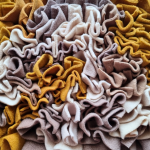 mata-wechowa-brazowa-bezowa-musztardowa-dla-psa-i-kota-interaktywne-karmienie-01