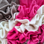 mata-wechowa-brazowa-bezowa-rozowa-dla-psa-i-kota-interaktywne-karmienie-01