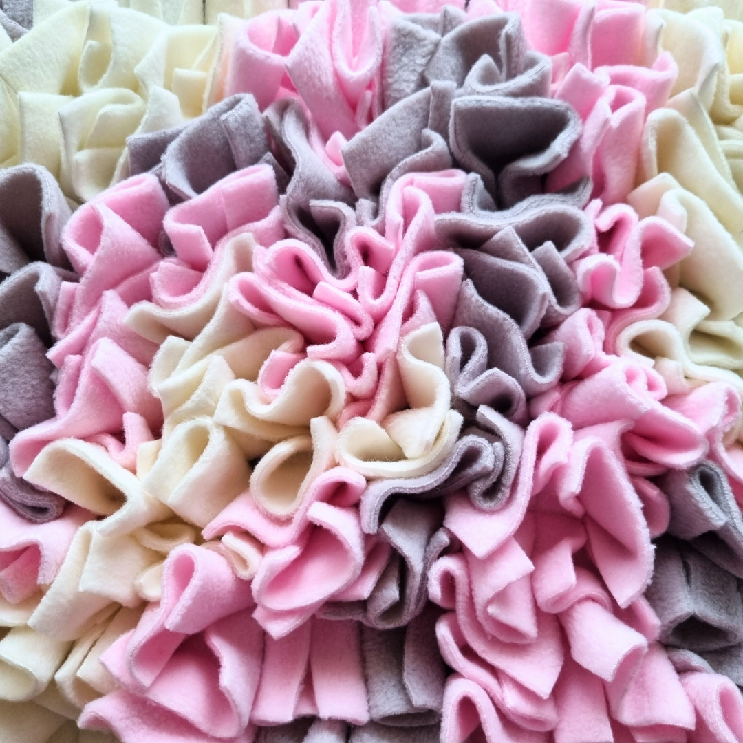 mata-wechowa-rozowa-szara-ecru-dla-psa-i-kota-interaktywne-karmienie-02